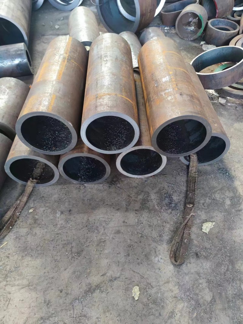 建水建水建水12Cr1MovG无缝钢管切割